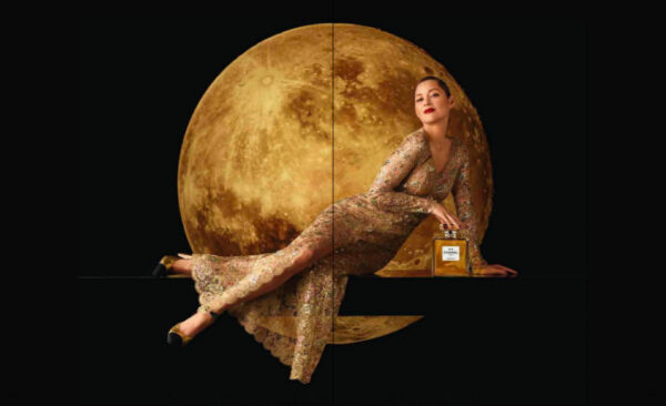 "Exquisite Chanel No. 5 Boxed Luxury Table Book – a visual journey through timeless elegance, encapsulating the iconic fragrance's history and allure."