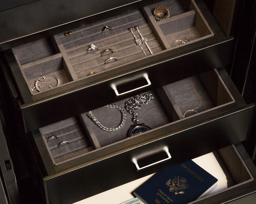 Wolf 1834 ATLAS 12 PIECE WINDER SAFE